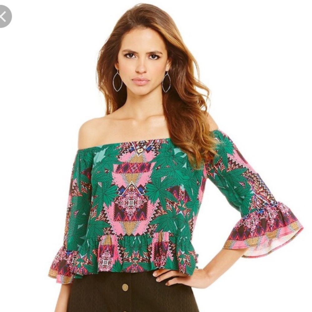 Gianni Bini off shoulder palm blouse! Brand new